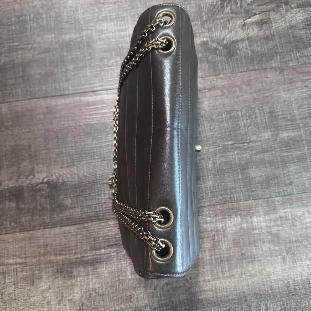 Chanel Vintage Shoulder Bag 💼 - Picture 7 of 16